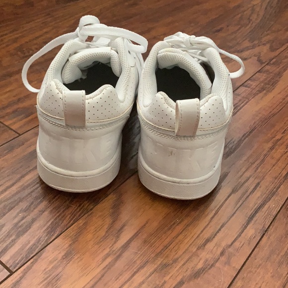 Nike sneakers - Picture 3 of 7